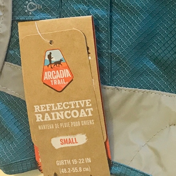 Arcadia Trail Reflective & Waterproof Dog Raincoat with Storage Bag Small - Picture 4 of 6